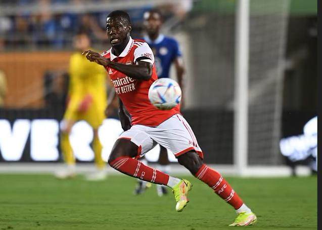 博鱼体育-队史标王表忠心 阿森纳的大块鸡肋不走了？