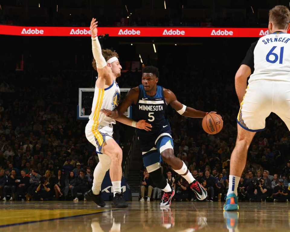 博鱼-华子42+8+5森林狼送勇士4连败 波津加盟首次首发20分两将伤退